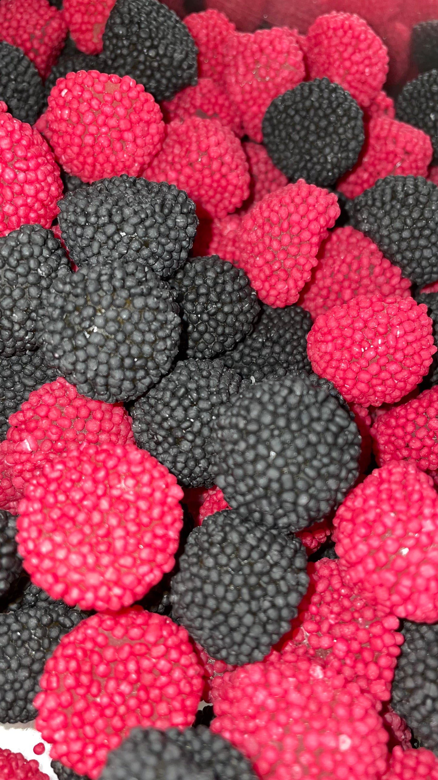 MORAS GRANDES ROJAS NEGRAS